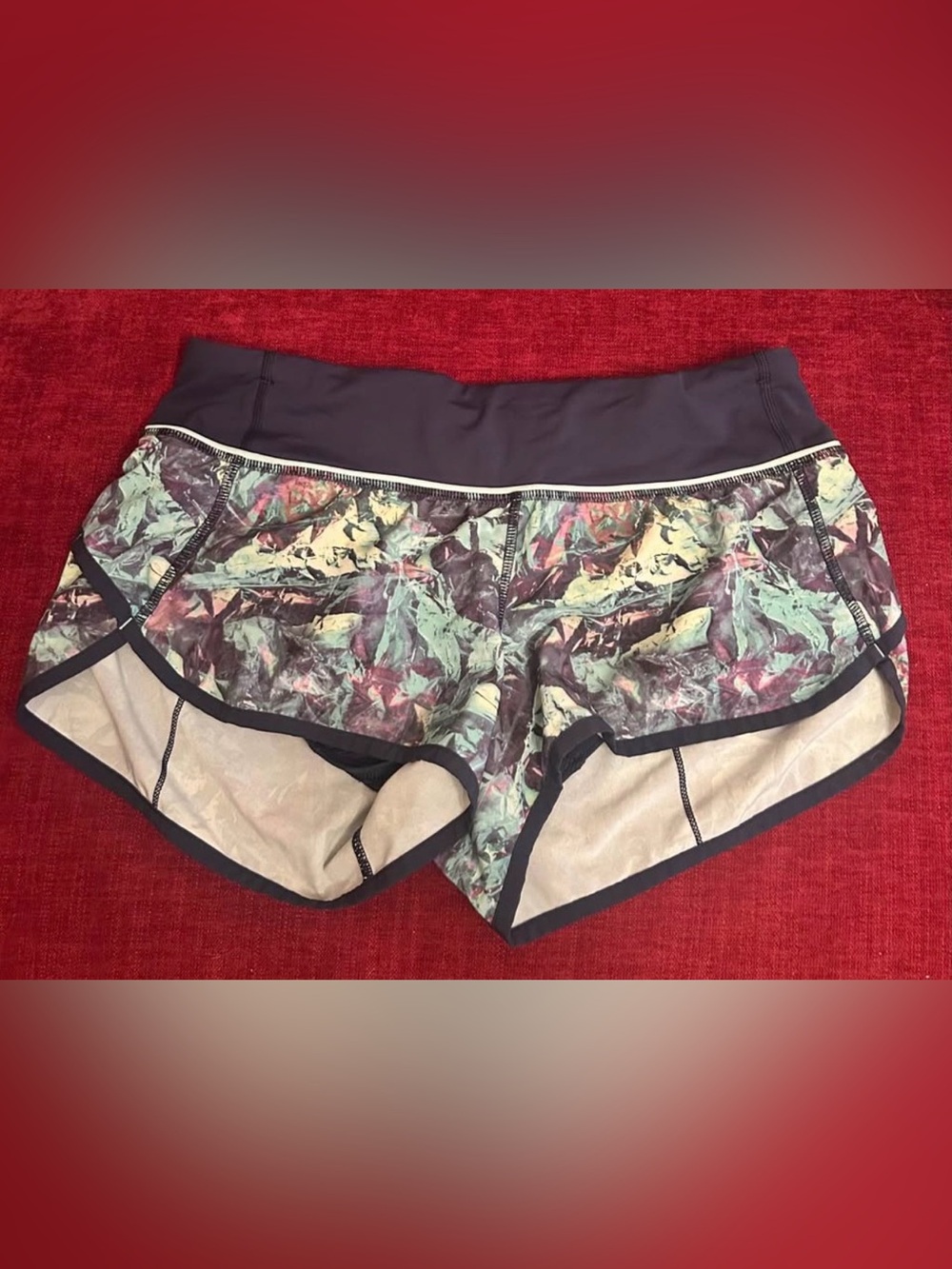 lululemon athletica Multicolor Abstract Print Athletic Shorts with Charcoal Trim